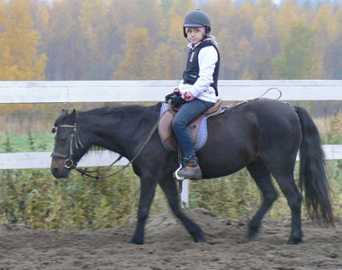 Ebba Mickelsson rider Hedda, 7 oktober 2006.